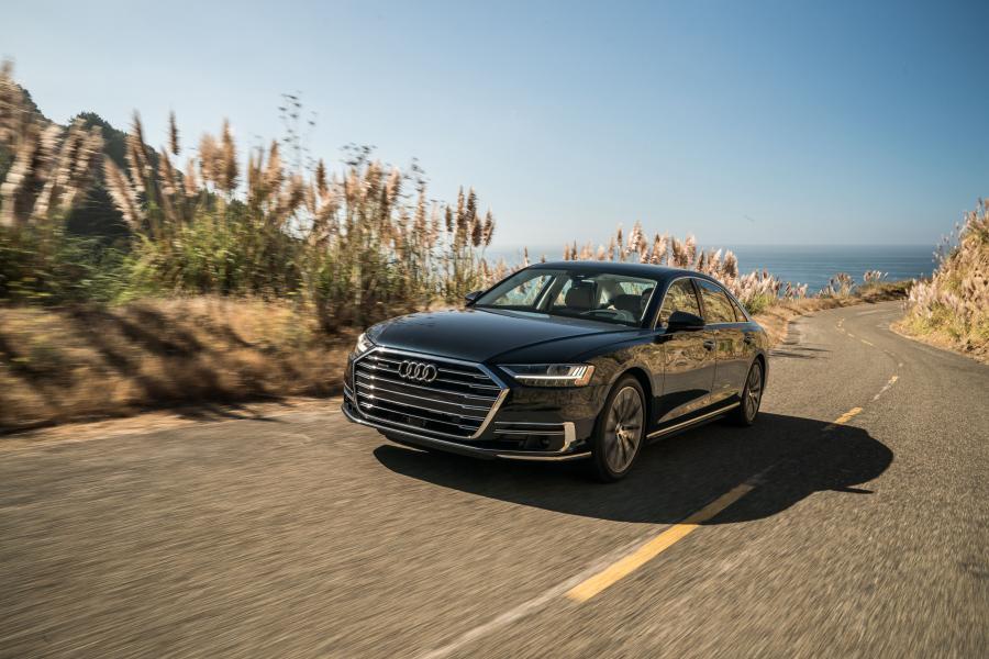  Audi A8 L 3.0 TFSI Quattro (D5) 2018 года  (NA) (фото 18 из 40)